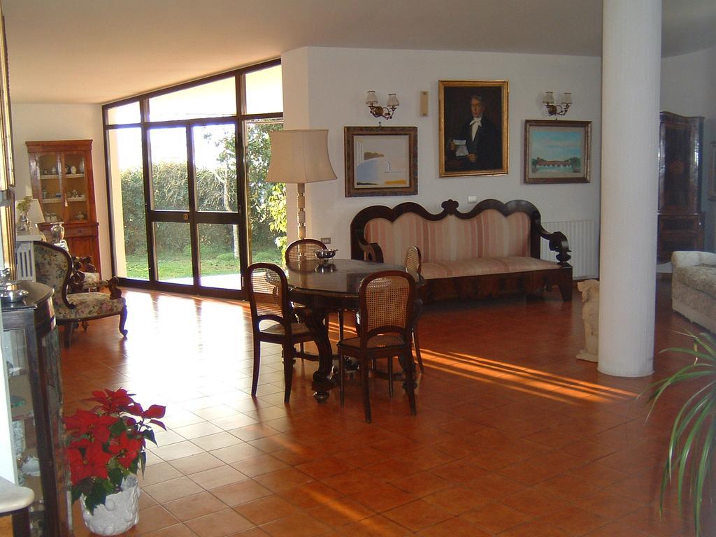 B&B Villa Napoli Battipaglia Buitenkant foto