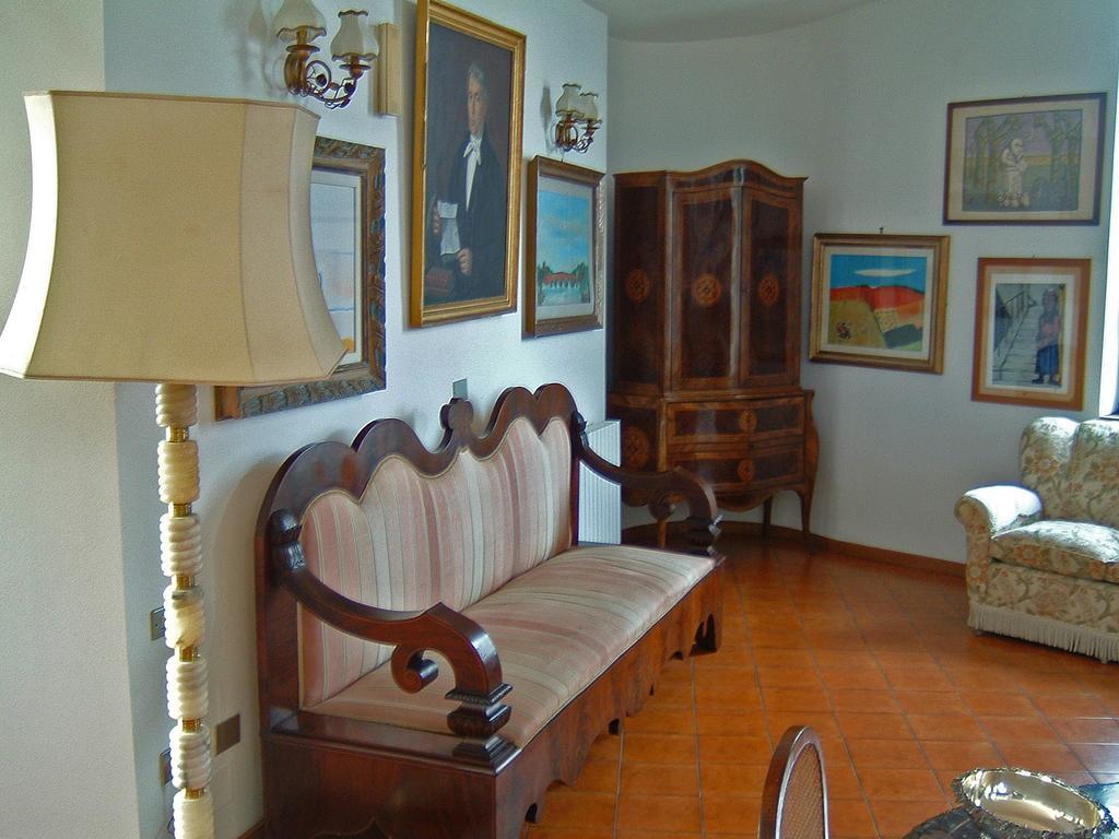 B&B Villa Napoli Battipaglia Buitenkant foto