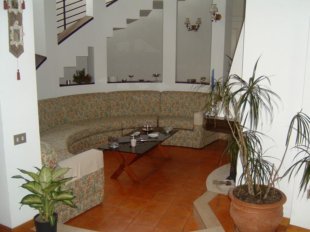 B&B Villa Napoli Battipaglia Buitenkant foto